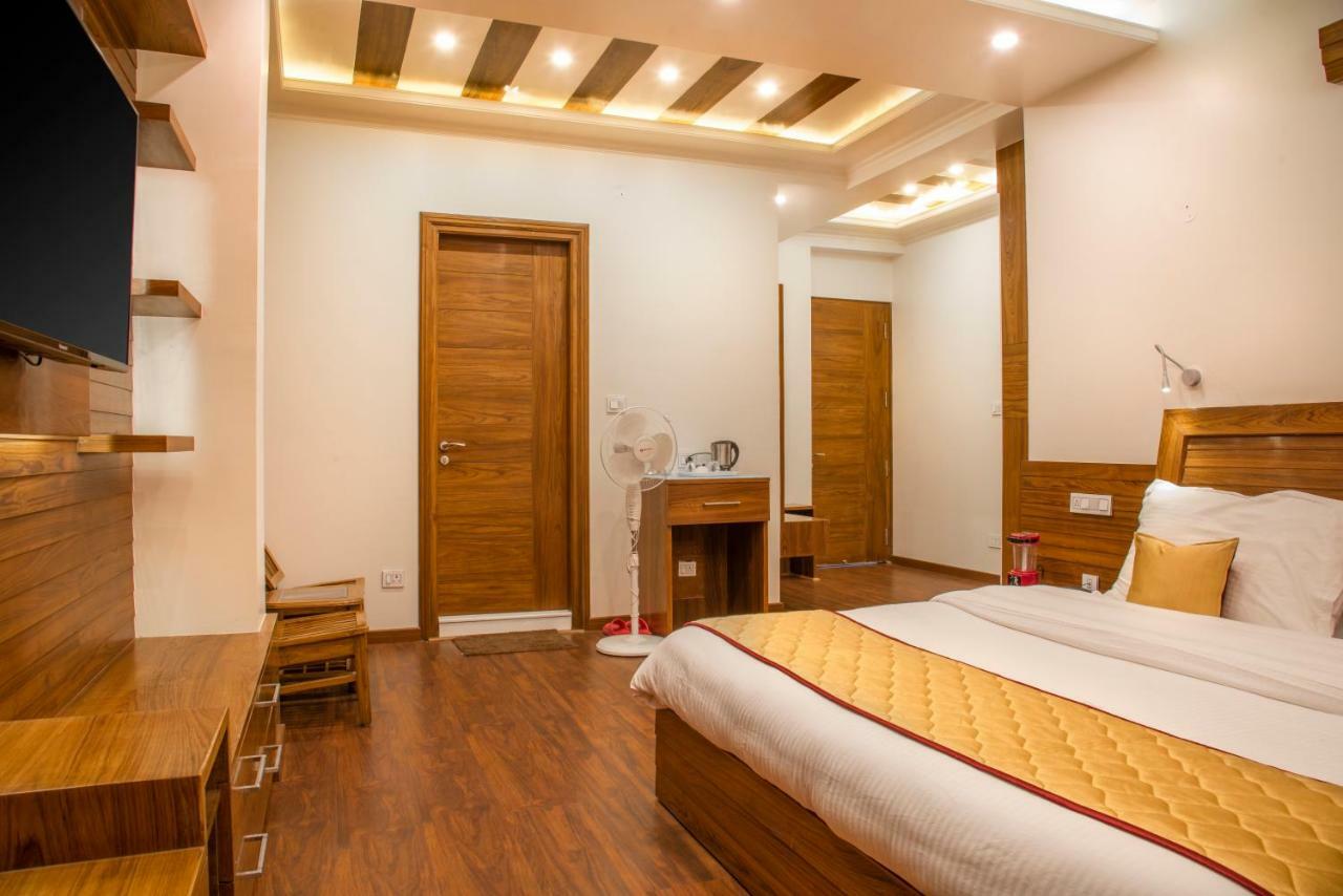 The White Haven Homestay Шімла Екстер'єр фото
